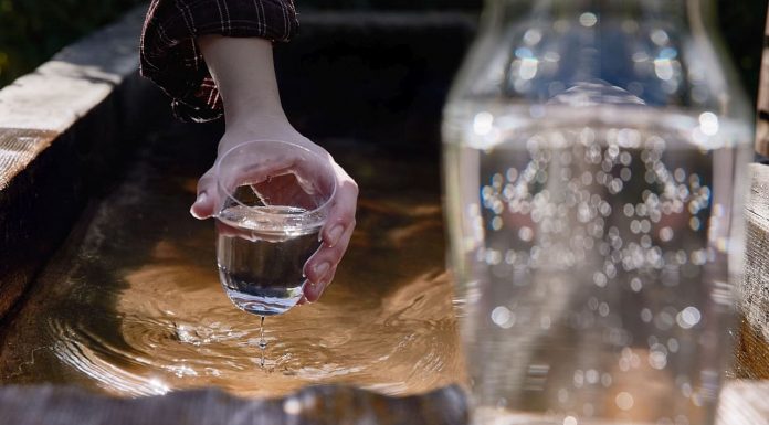 Wasserkrug Trinkwasser